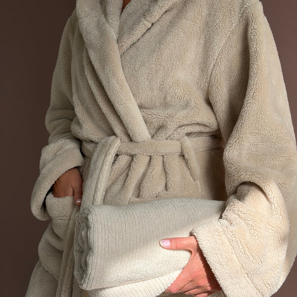 The Luxe Robe
