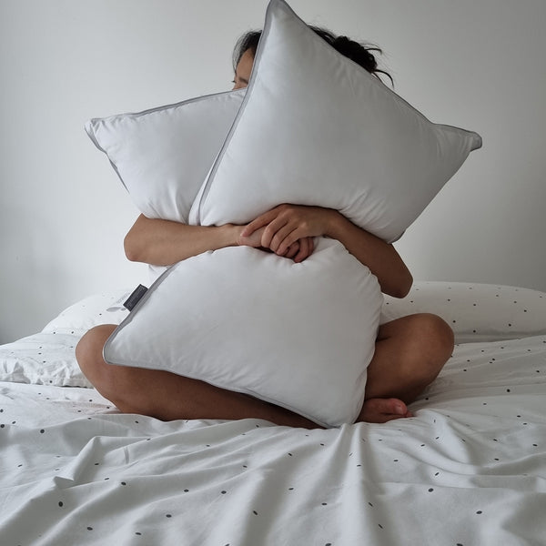 FREE GIFT - Pair of Pillows