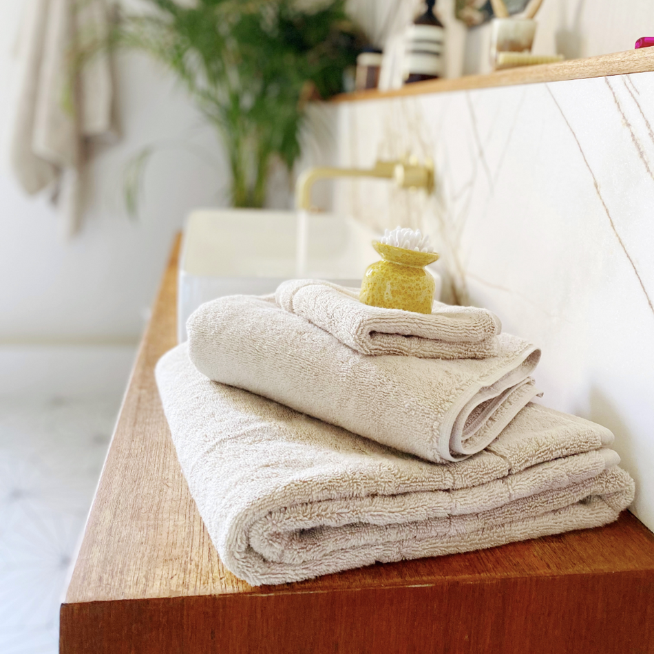 Taupe hand online towels